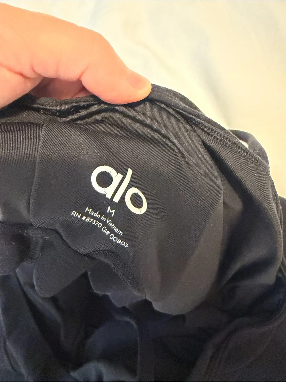 ALO Yoga solid